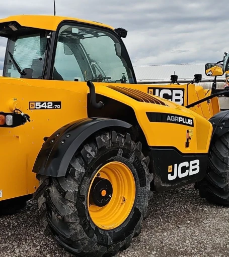 2023 JCB 542-70AG telehandler