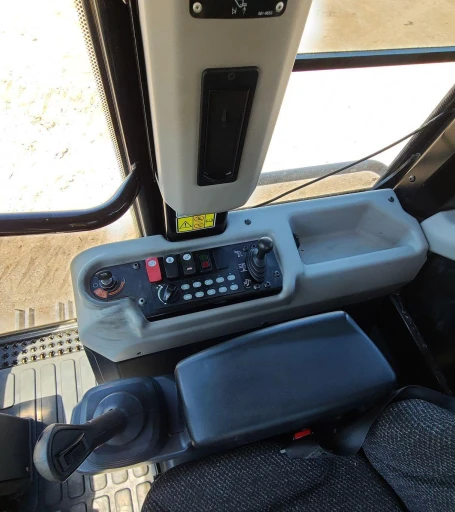 2018 Caterpillar 963K track loader