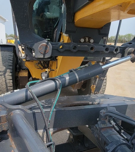 2016 John Deere 772GP motor grader