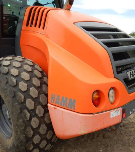 2016 Hamm H11I vibratory roller