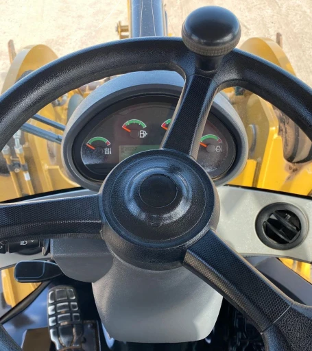 2017 Caterpillar 938M wheel loader