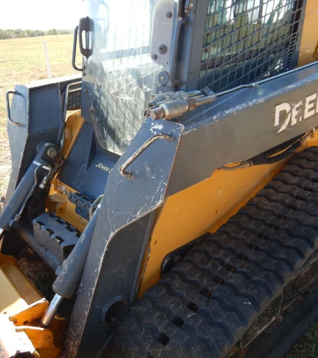 2013 John Deere 333E tracked skid steer loader