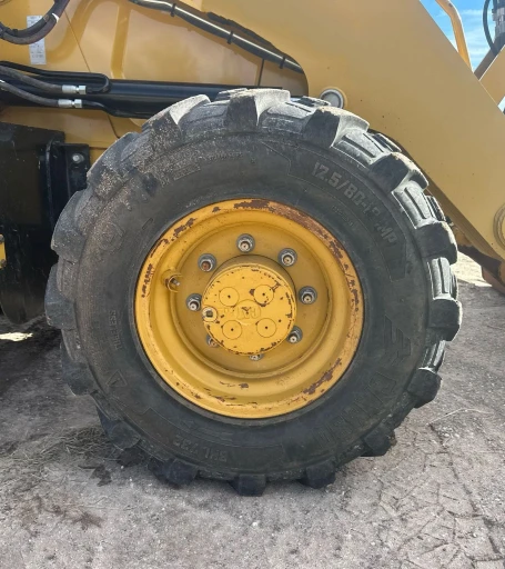 2015 Caterpillar 420F backhoe