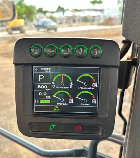 2013 John Deere 772GP motor grader