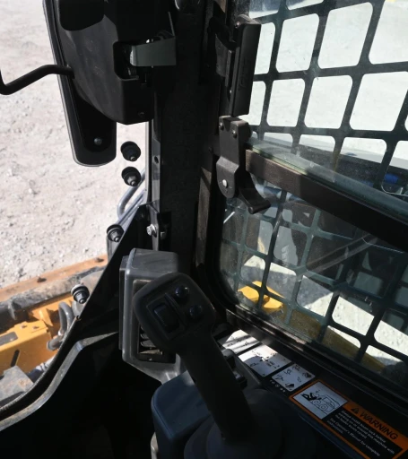 2022 John Deere 331G compact track loader