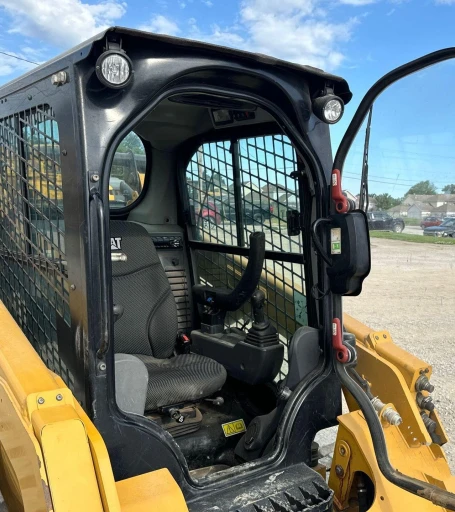 2019 Caterpillar 259D3 tracked skid steer loader