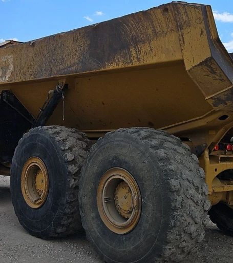 2013 Caterpillar 740B haul truck