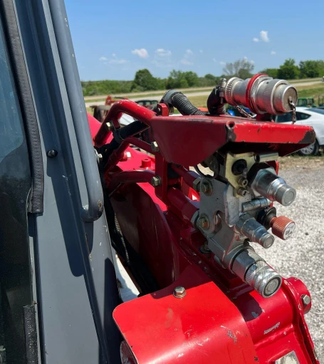 2016 Takeuchi TL12V2 tracked skid steer loader