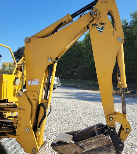 2017 Vermeer RTX750 trencher