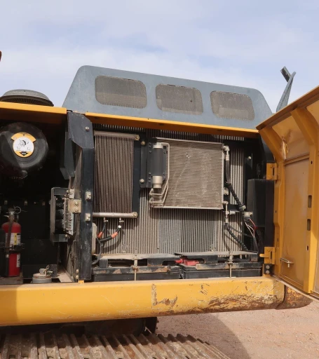 2015 John Deere 210G LC  excavator