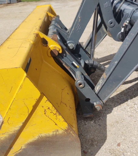 2018 John Deere 410L backhoe