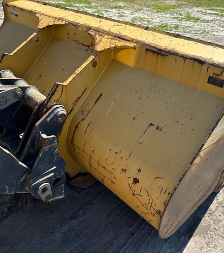 2014 John Deere 624K wheel loader