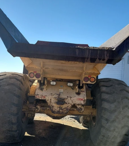 2001 John Deere 400C haul truck