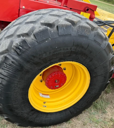 2014 New Holland Speedrower 240 Self-Propelled Windrower