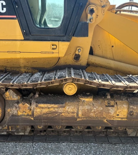 2002 Caterpillar 953C track loader