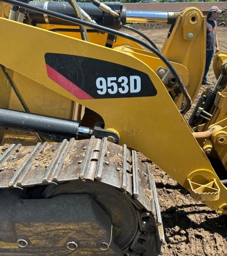2016 Caterpillar 953D track loader