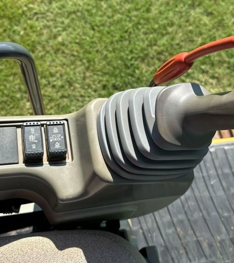 2014 John Deere 250G LC excavator