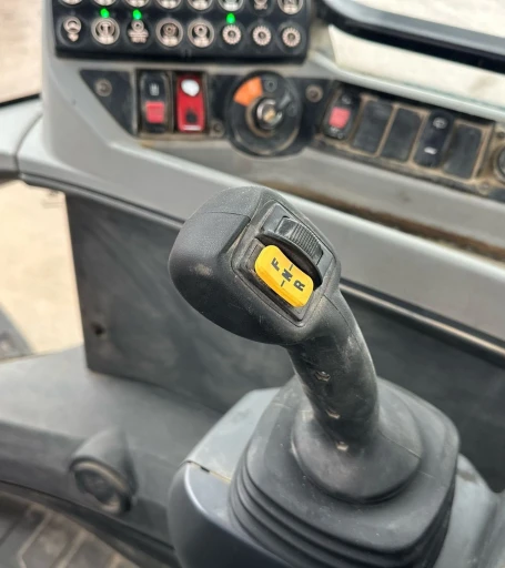 2015 Caterpillar 930M wheel loader