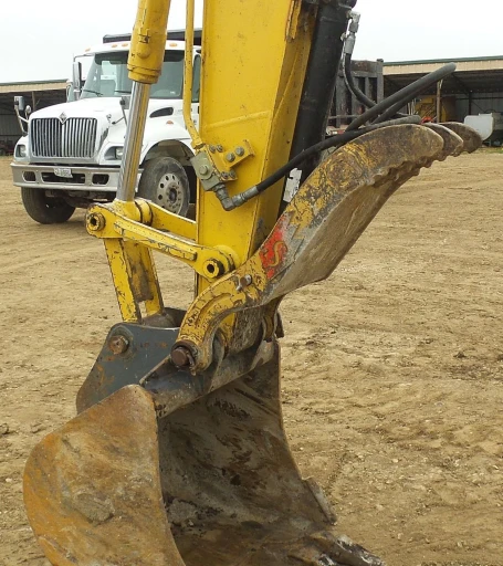 2016 Kobelco SK85CS-3 excavator