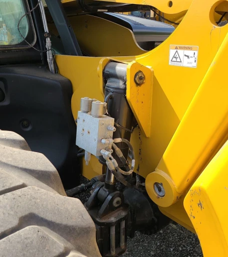 2017 Caterpillar TL1255D telehandler