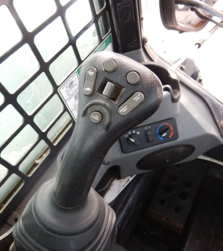 2019 Bobcat T870 tracked skid steer loader