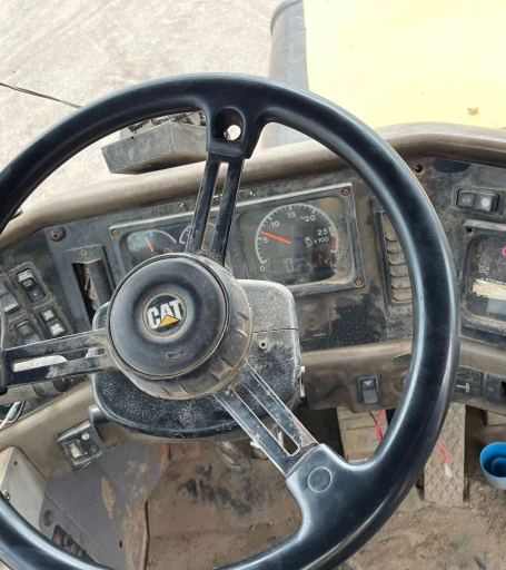 2000 Caterpillar D300E Series II water wagon