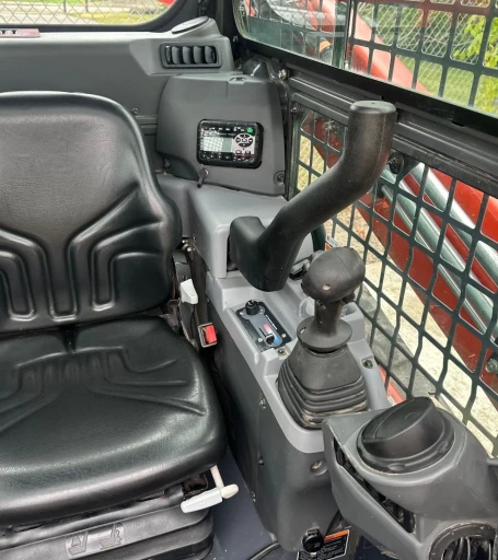 2020 Kubota SVL65-2 tracked skid steer loader