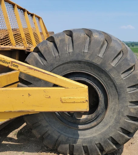 Volvo T450D 4WD scraper tractor