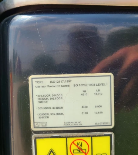 2011 Caterpillar 305.5D CR mini excavator