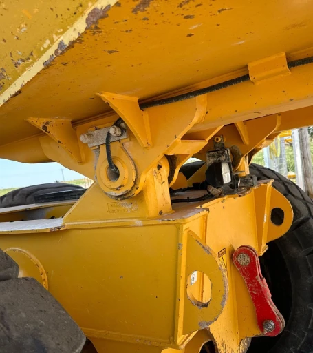 2011 Volvo A40F haul truck