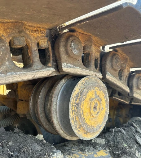 2016 Caterpillar 953D track loader