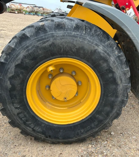 2016 John Deere 324K wheel loader