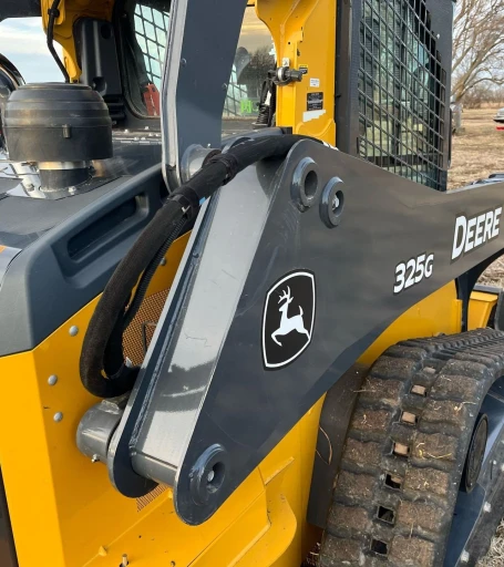 2019 John Deere 325G tracked skid steer loader