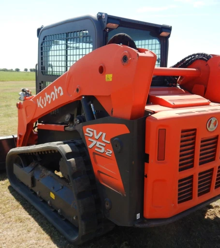 2021 Kubota SVL75-2  tracked skid steer loader