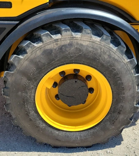 2022 JCB 407 wheel loader