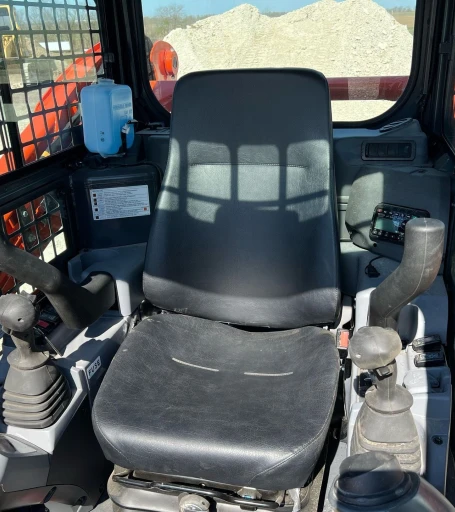 2022 Kubota SVL75-2 tracked skid steer loader