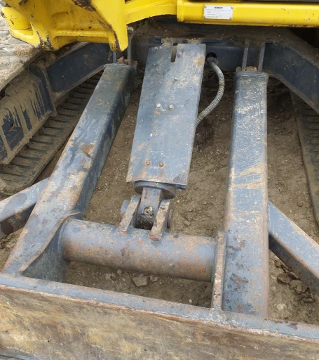 2016 Kobelco SK85CS-3 excavator
