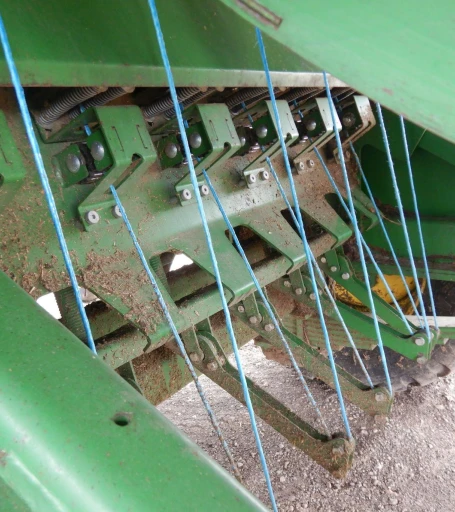 2016 John Deere L340 square baler