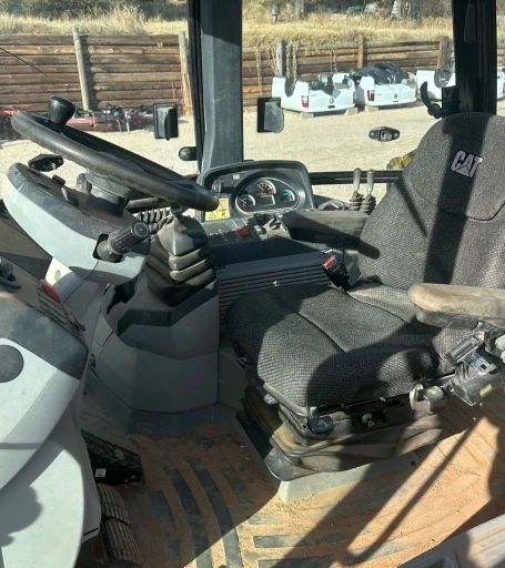 2015 Caterpillar 420F backhoe