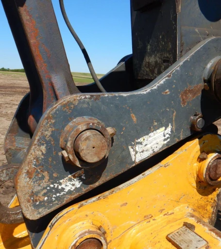 2011 John Deere 200DLC  excavator