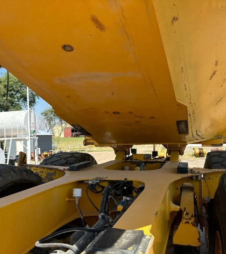2011 Volvo A40F haul truck