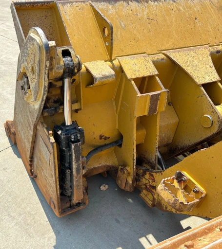 2016 Caterpillar 963K track loader
