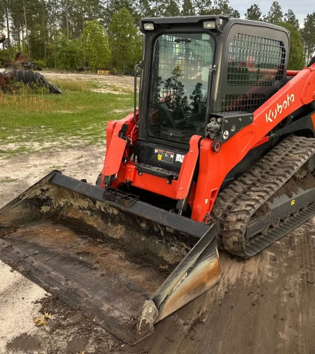 2021 Kubota SVL97-2 tracked skid steer loader