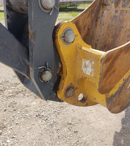 2018 John Deere 410L backhoe