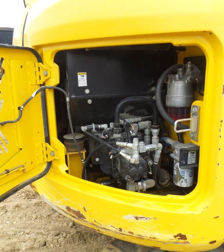 2016 Kobelco SK85CS-3 excavator