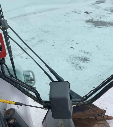 Bobcat T76 R-Series Compact Track Loader