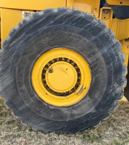 2011 John Deere 844K wheel loader