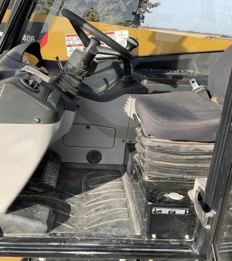 2012 Caterpillar TH406 4x4x4 Telehandler