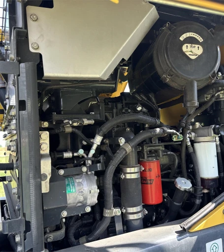 2016 KOMATSU WA320-7