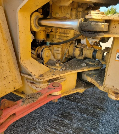 2001 John Deere 400C haul truck